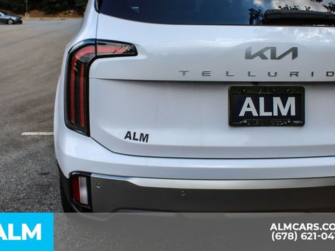 Used 2025 Kia Telluride EX AWD/4WD image 11