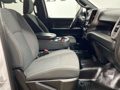 Used 2021 RAM 5500 Tradesman w/ Chrome Appearance Group image 15