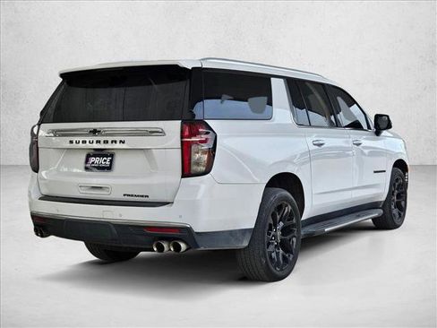 Used 2021 Chevrolet Suburban Premier w/ Premium Package image 5