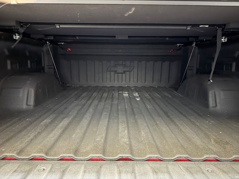 Used 2022 Chevrolet Silverado 1500 RST AWD/4WD image 37