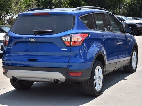 Used 2018 Ford Escape SE FWD image 8