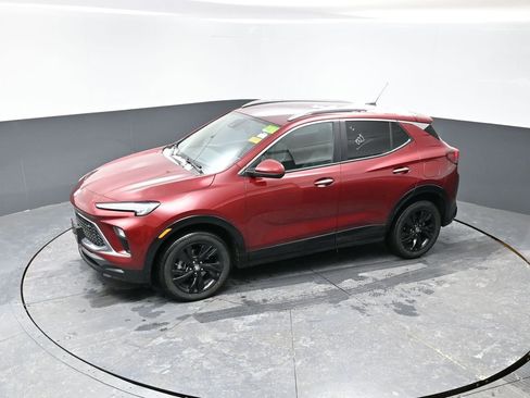 Used 2024 Buick Encore GX Sport Touring image 19