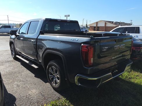 Used 2020 GMC Sierra 1500 SLT AWD/4WD image 4
