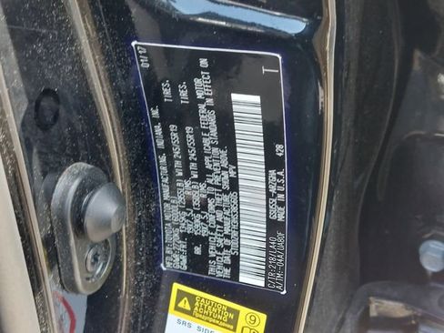 Used 2017 Toyota Highlander Limited image 45