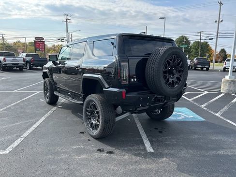 New 2026 GMC Hummer EV SUV image 3