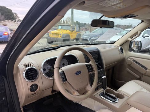 Used 2007 Ford Explorer Sport Trac Limited image 12