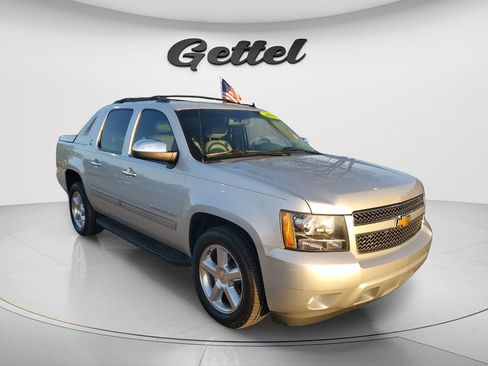 Used 2013 Chevrolet Avalanche LT w/ All-Star Edition image 10