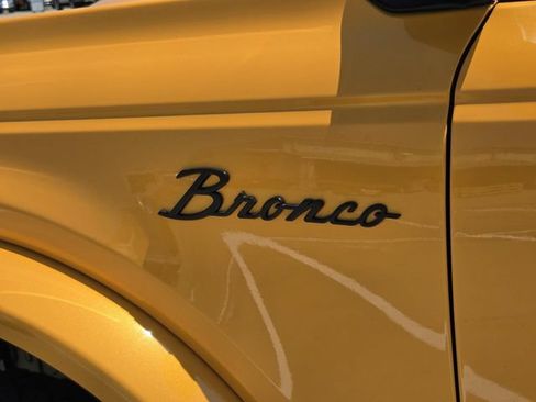 Used 2022 Ford Bronco Outer Banks AWD/4WD image 7