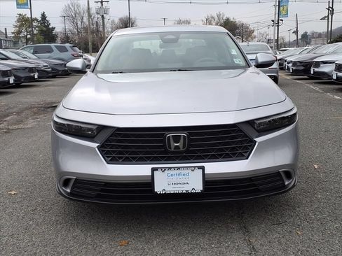 Used 2023 Honda Accord EX image 2