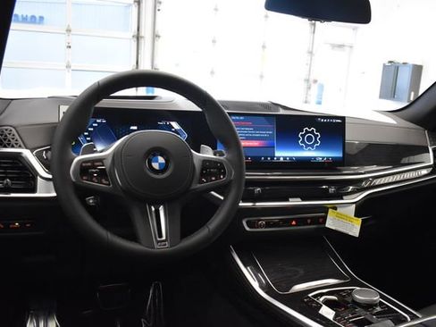 New 2026 BMW X5 M60i w/ Climate Comfort Package image 23