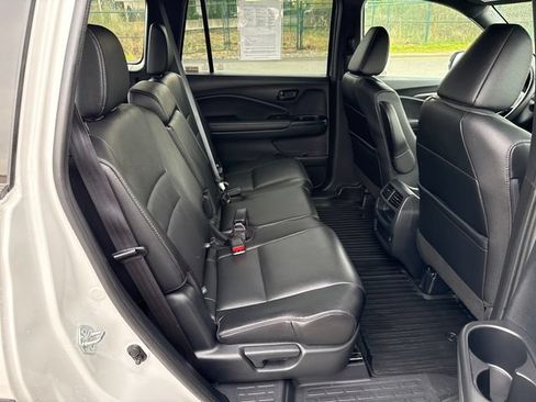 Used 2023 Honda Passport EX-L image 12