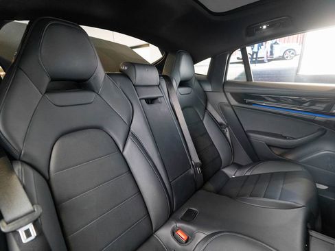 Certified 2025 Porsche Panamera 4S AWD/4WD image 36