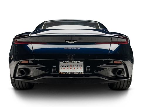 Used 2017 Aston Martin DB11 V12 RWD image 11