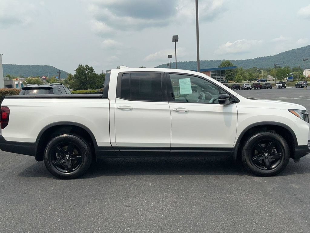 Used 2023 Honda Ridgeline Black Edition image 4