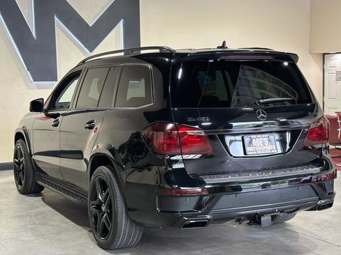 Used 2015 Mercedes-Benz GL 550 4MATIC image 7