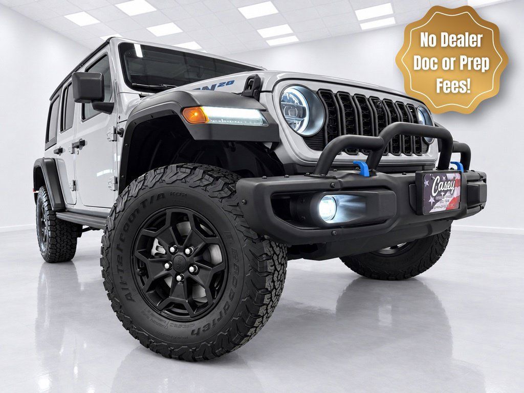 Used 2023 Jeep Wrangler Unlimited Rubicon 4xe AWD/4WD image 2
