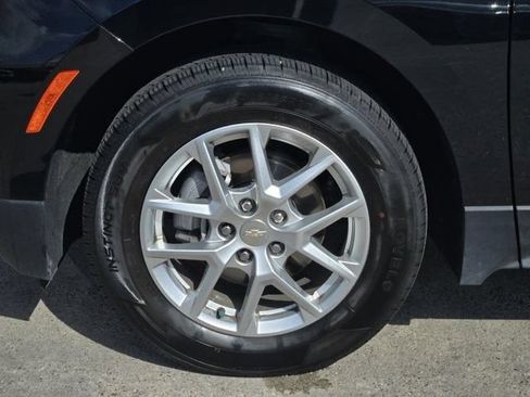 Used 2024 Chevrolet Equinox LT AWD/4WD image 10