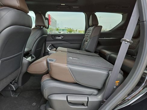 New 2026 Nissan Armada Platinum AWD/4WD image 42