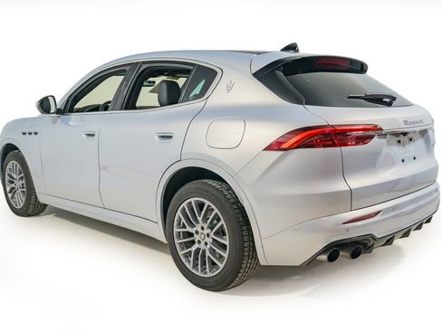 Used 2024 Maserati Grecale GT image 4