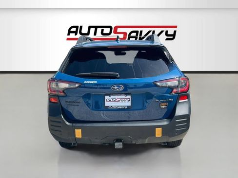 Used 2025 Subaru Outback Wilderness AWD/4WD image 6