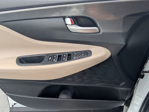 Used 2022 Hyundai Santa Fe SE image 27