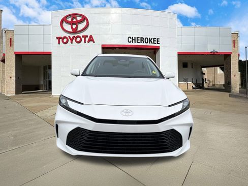 New 2026 Toyota Corolla SE image 2