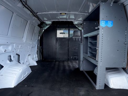 Used 2013 Ford E-150 and Econoline 150 image 12