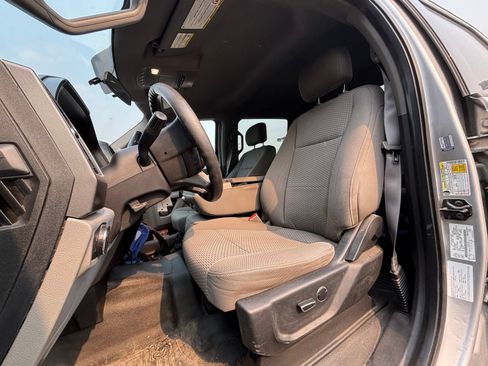 Used 2018 Ford F350 XLT w/ Camper Package AWD/4WD image 7