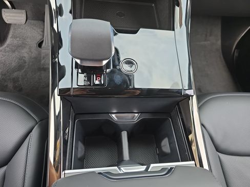 New 2026 Land Rover Range Rover Sport SE AWD/4WD image 26