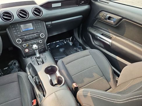 Used 2015 Ford Mustang Coupe RWD image 12