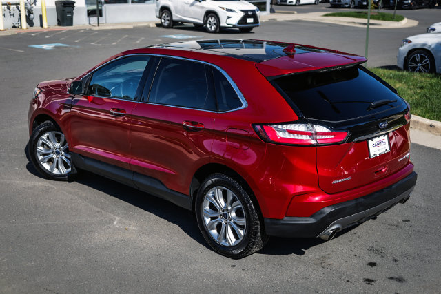 Used 2020 Ford Edge Titanium AWD/4WD image 19