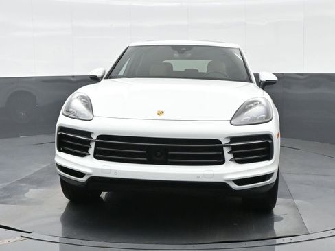 Certified 2023 Porsche Cayenne Platinum Edition image 12
