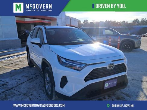 Used 2023 Toyota RAV4 XLE image 6