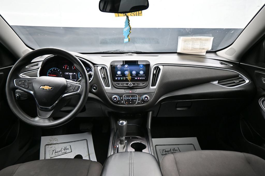 Used 2019 Chevrolet Malibu LT FWD image 13
