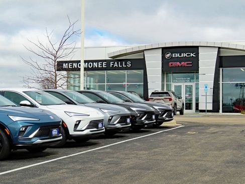 Used 2024 Chevrolet Blazer LT w/ Convenience Package image 9