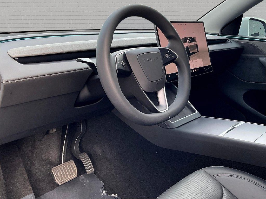 Used 2026 Tesla Model Y Long Range AWD/4WD image 12