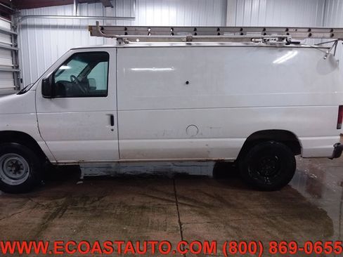Used 2006 Ford E-250 and Econoline 250 image 2
