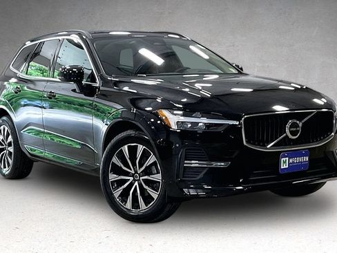 Certified 2023 Volvo XC60 B5 Core w/ Climate Package AWD/4WD image 3