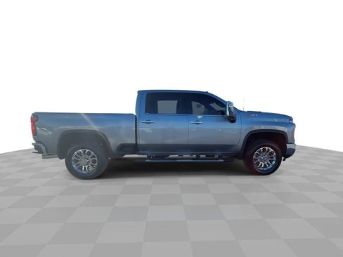 Used 2025 Chevrolet Silverado 2500 LTZ w/ LTZ Premium Package image 9