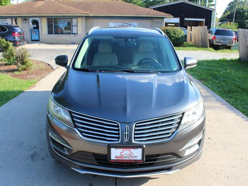 Used 2017 Lincoln MKC Reserve AWD/4WD image 4