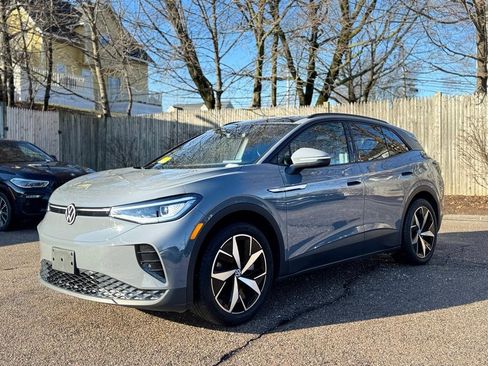 Used 2024 Volkswagen ID.4 Pro S image 2