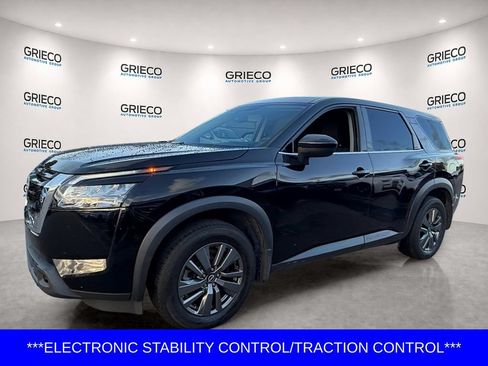 Certified 2024 Nissan Pathfinder S AWD/4WD image 3