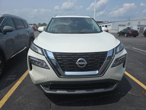 Certified 2023 Nissan Rogue SL w/ SL Premium Package AWD/4WD image 2