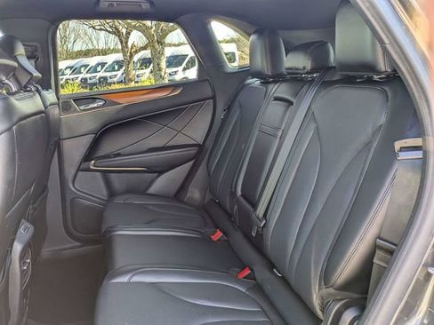 Certified 2019 Lincoln MKC Reserve w/ MKC Technology Package image 12