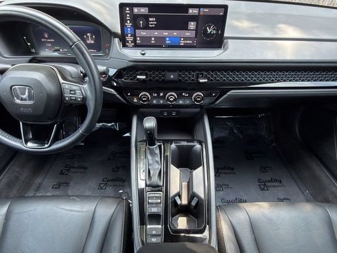 Used 2024 Honda Accord EX-L image 19