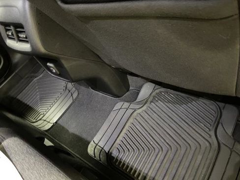 Used 2022 Chevrolet Equinox LT image 41