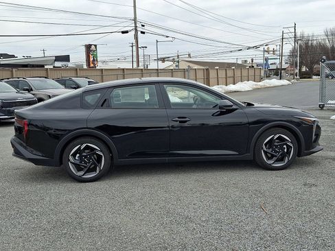 New 2026 Kia K4 EX image 4