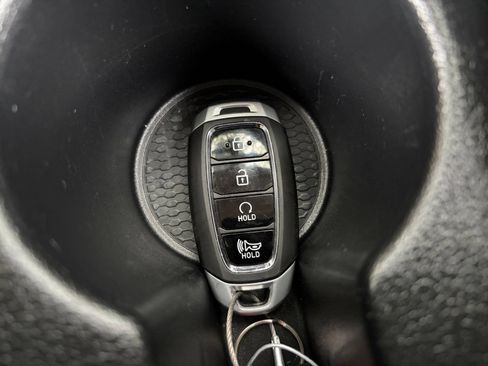 Used 2026 Hyundai Venue SEL FWD image 21