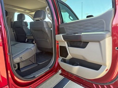 Used 2025 Ford F250 Platinum w/ Platinum Plus Package AWD/4WD image 25