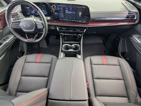 Used 2026 Chevrolet Traverse RS image 10